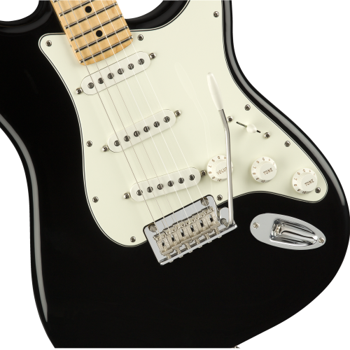 Fender Player Stratocaster, Maple Fingerboard, Black