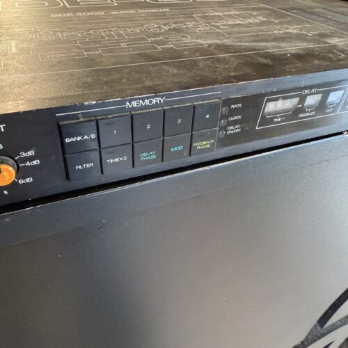 ROLAND SDE-3000 DIGITAL DELAY EFFETTO A RACK USATO