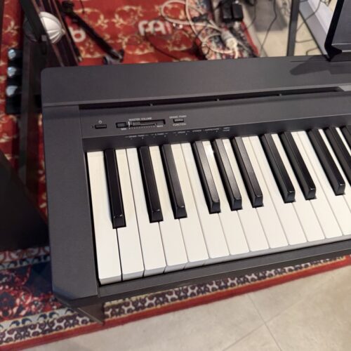 YAMAHA P45B TASTIERA 88 TASTI CON TASTI PESATI + MOBILETTO USATO