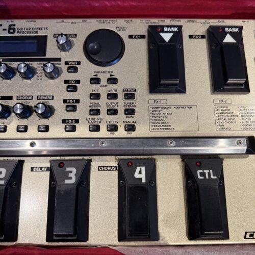 BOSS GT-6 PEDALIERA MULTIEFFETTO + CASE RIGIDO USATO