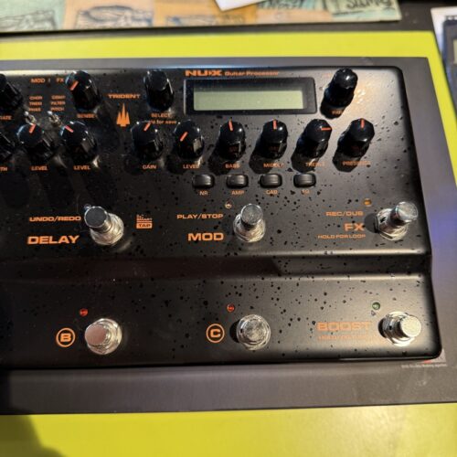 NUX TRIDENT NME-5 MULTIEFFETTO PER CHITARRA USATO