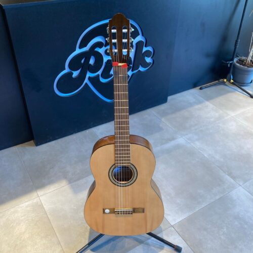 MIGUEL ALMERIA CHITARRA CLASSICA 4/4 NATURAL USATO