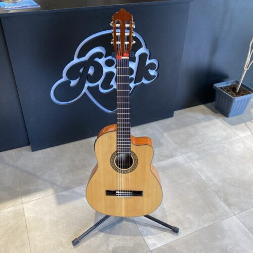 ASHLAND CHITARRA CLASSICA 4/4 NATURAL + CUSTODIA IMBOTTITA USATO